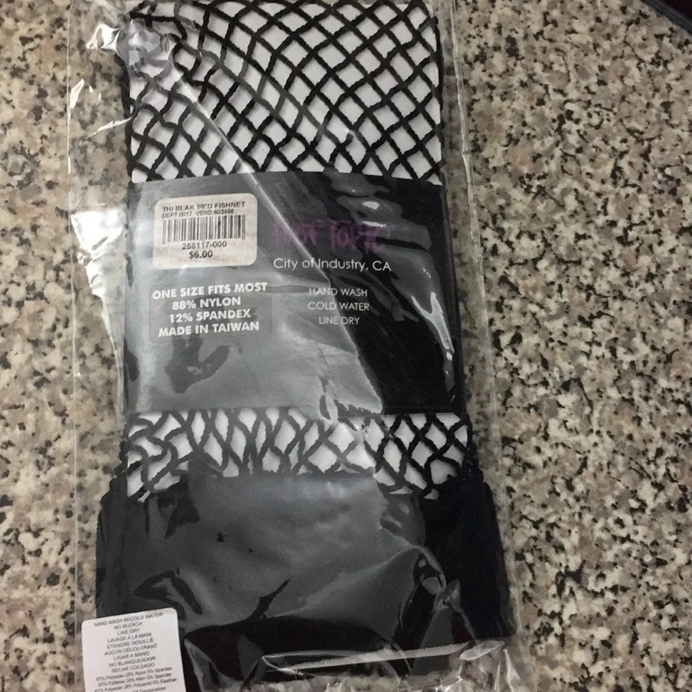 Leg Avenue Black Sequin Flapper Dress with Fishnet Stockings - Picture 4 of 4